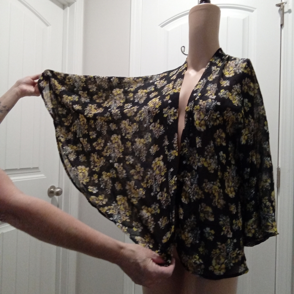 Floral Sheer Kimono Cardigan Black With Yellow Floral Design.